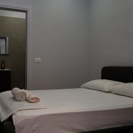 Be Solei Studio Apartments Sol 1 Tirana Exterior foto