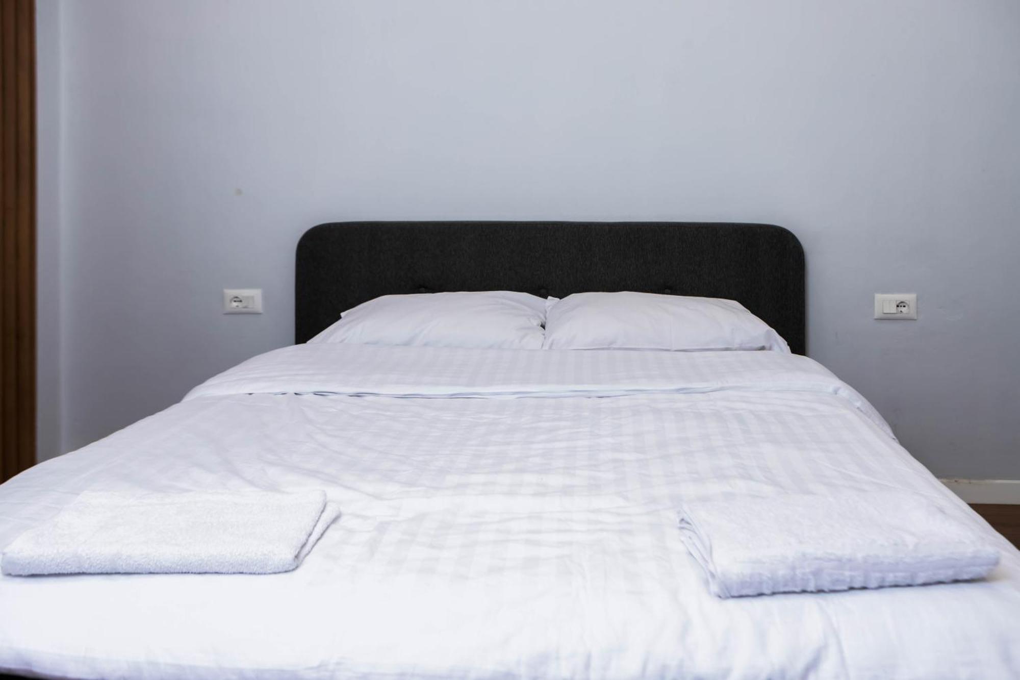 Be Solei Studio Apartments Sol 1 Tirana Exterior foto